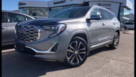 Croazieră peisaj urban: navigarea pe terenul urban cu SUV-uri elegante